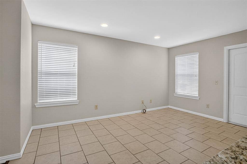 1712 S Waco Street, Van Alstyne, TX 75495 1712 S Waco Street, Van Alstyne, TX 75495