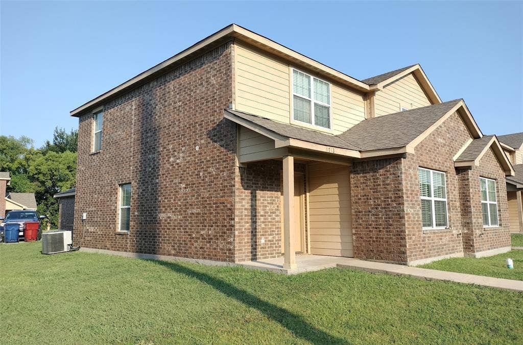 1712 S Waco Street, Van Alstyne, TX 75495 1712 S Waco Street, Van Alstyne, TX 75495