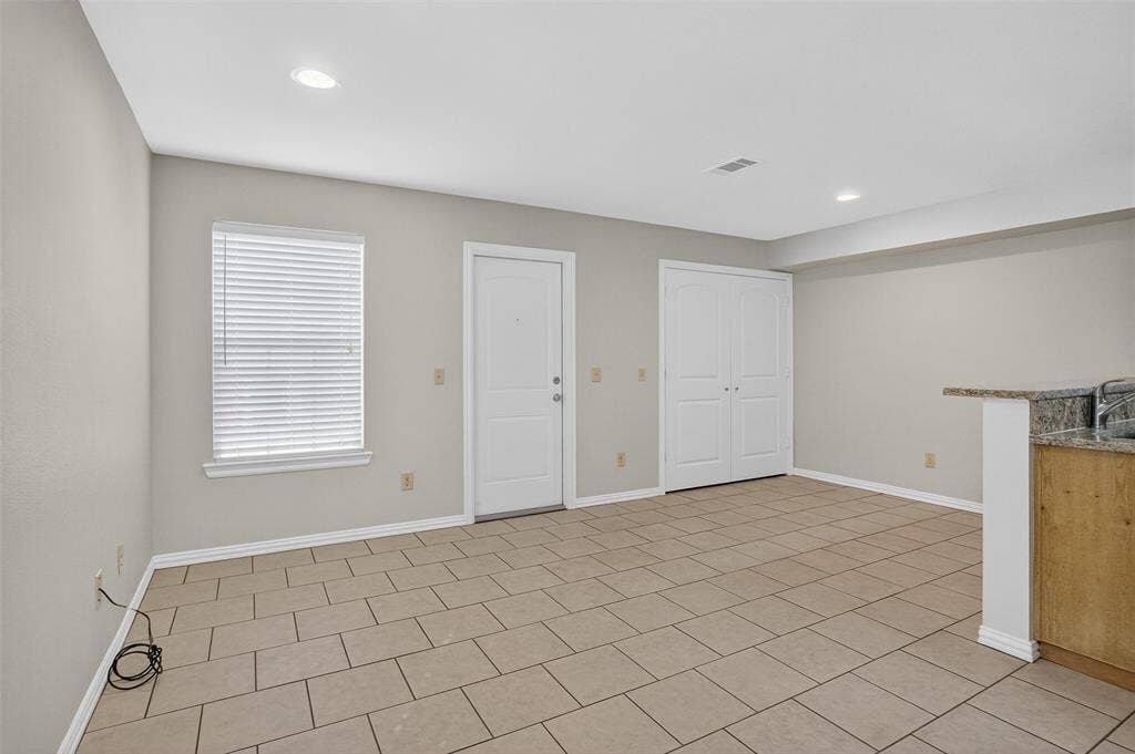 1712 S Waco Street, Van Alstyne, TX 75495 1712 S Waco Street, Van Alstyne, TX 75495