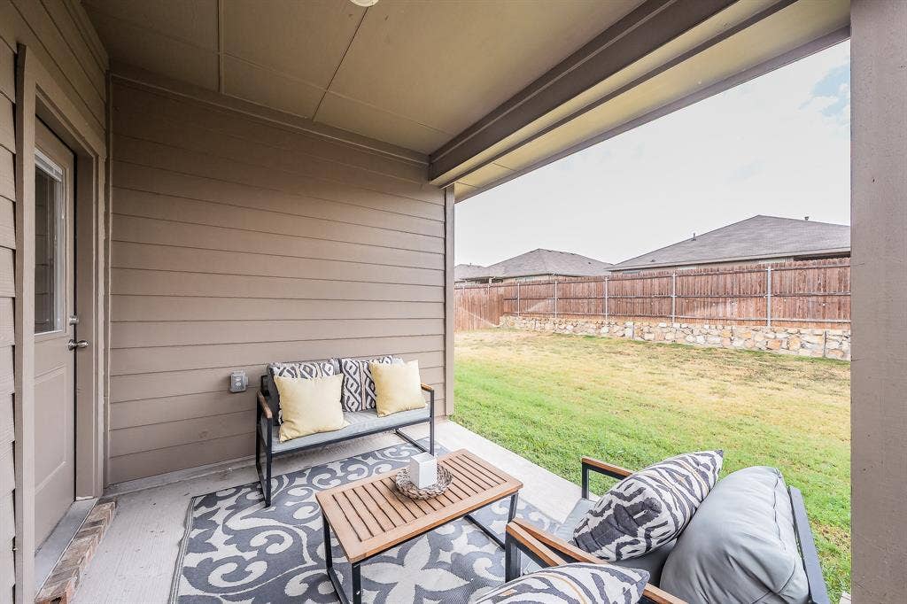 737 Blackhorse Trail, Fort Worth, TX 76247 737 Blackhorse Trail, Fort Worth, TX 76247