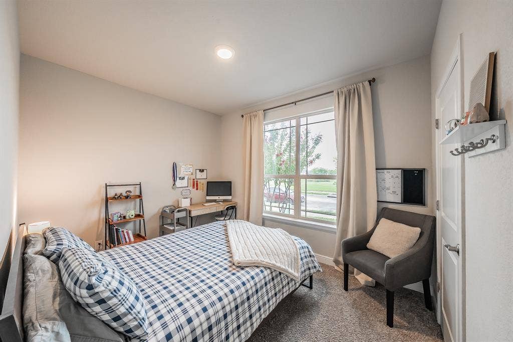 737 Blackhorse Trail, Fort Worth, TX 76247 737 Blackhorse Trail, Fort Worth, TX 76247