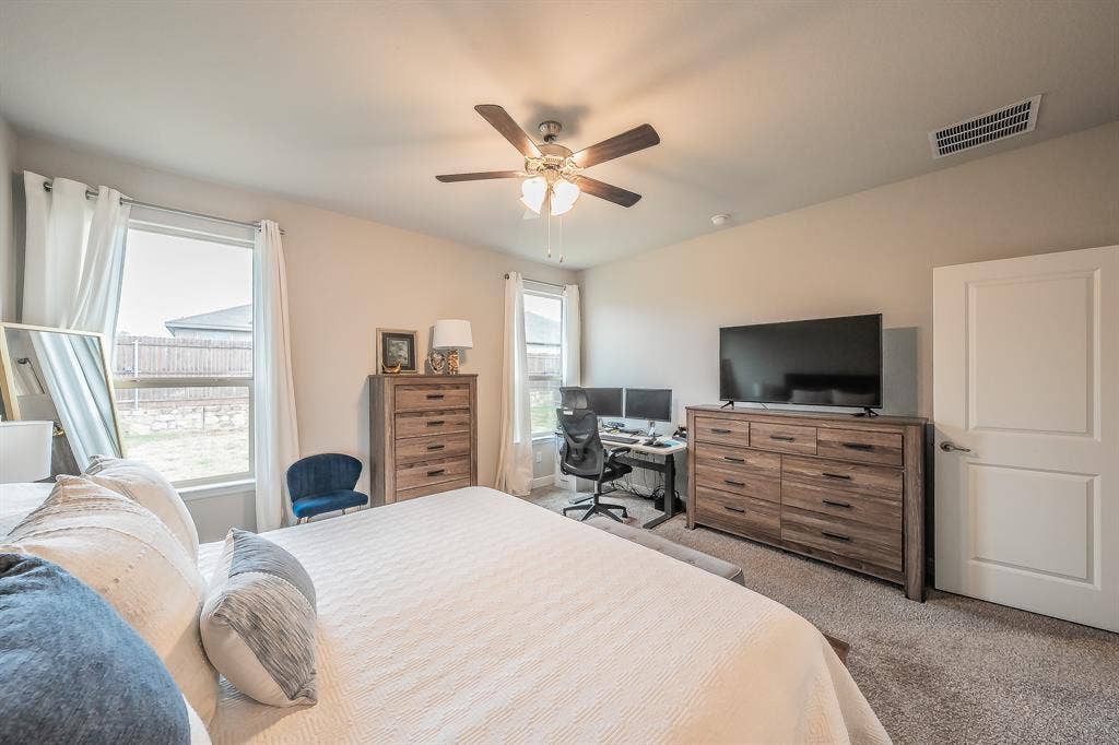 737 Blackhorse Trail, Fort Worth, TX 76247 737 Blackhorse Trail, Fort Worth, TX 76247
