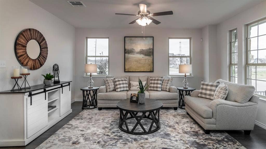 2240 Lasso Court, Mesquite, TX 75149 2240 Lasso Court, Mesquite, TX 75149