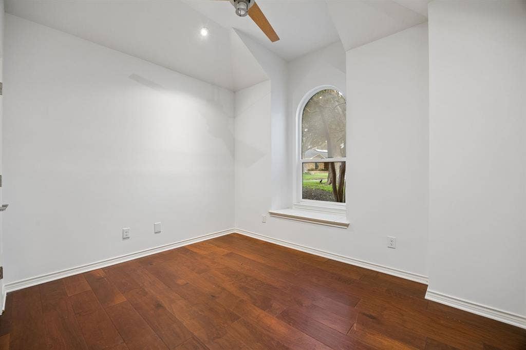 4013 Bobbin Lane, Addison, TX 75001
