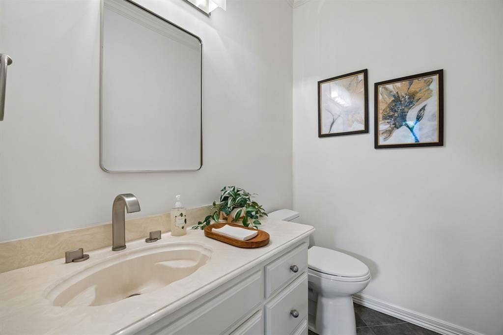 4013 Bobbin Lane, Addison, TX 75001