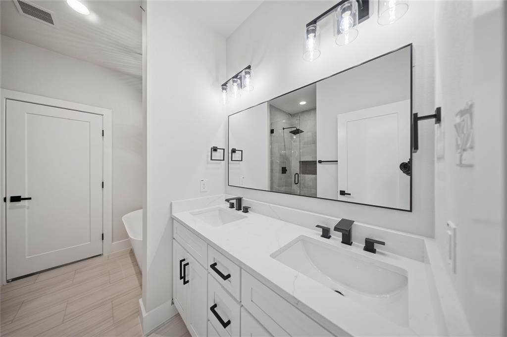 4811 Silver Avenue, Dallas, TX 75233