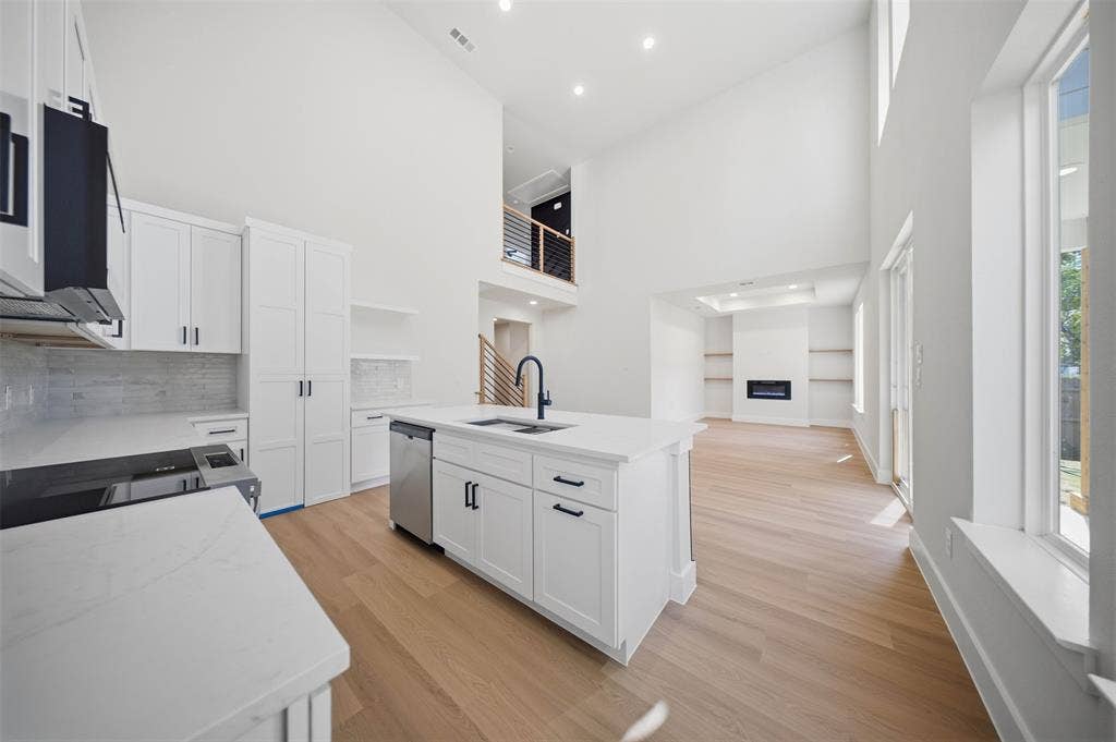 4811 Silver Avenue, Dallas, TX 75233