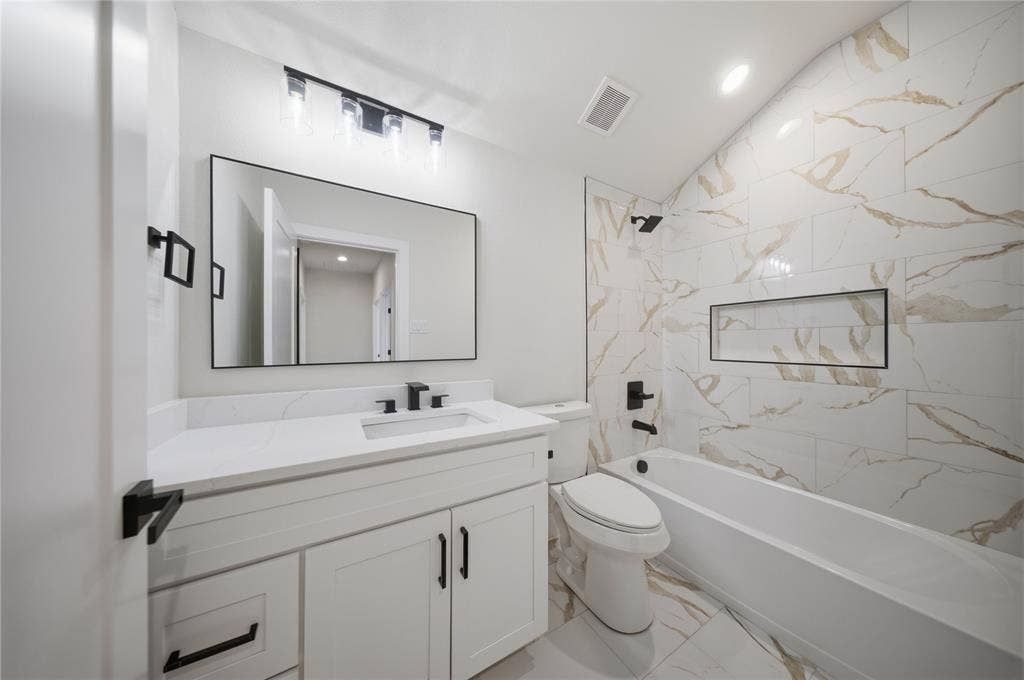 4811 Silver Avenue, Dallas, TX 75233