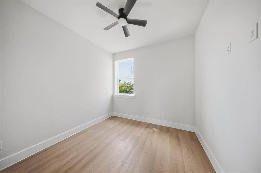 4811 Silver Avenue, Dallas, TX 75233