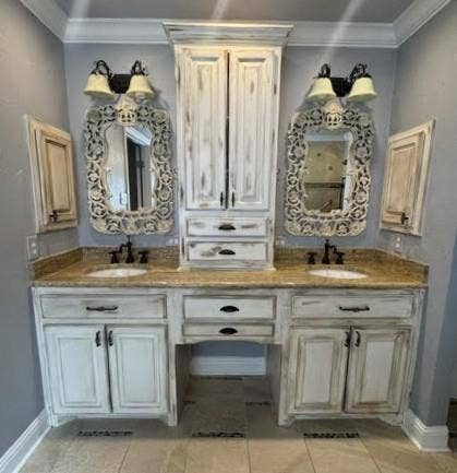 1900 Hackett Creek Drive, McKinney, TX 75072 Dual sinks and storage