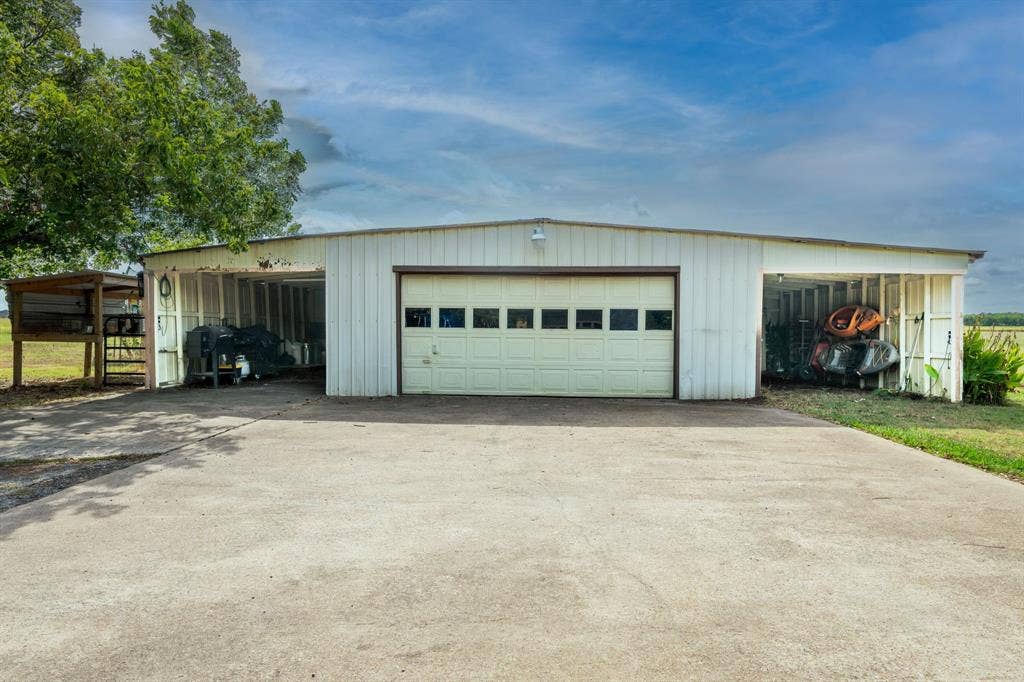 815 W Cook Street, Josephine, TX 75173 815 W Cook Street, Josephine, TX 75173