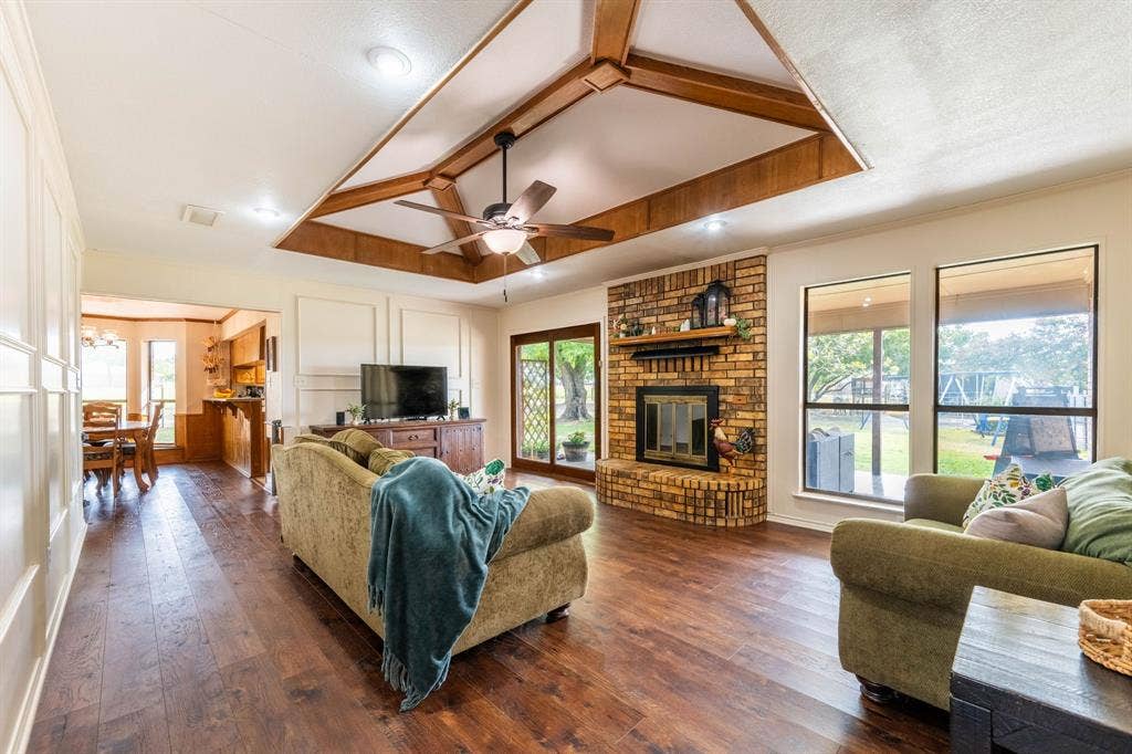 815 W Cook Street, Josephine, TX 75173 815 W Cook Street, Josephine, TX 75173