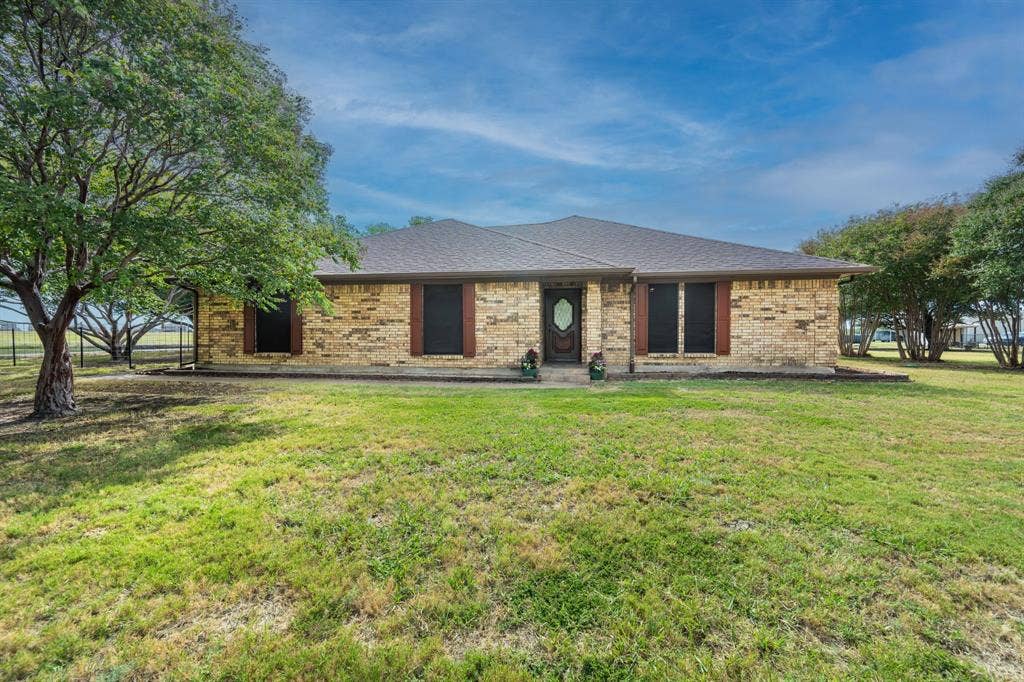 815 W Cook Street, Josephine, TX 75173 815 W Cook Street, Josephine, TX 75173