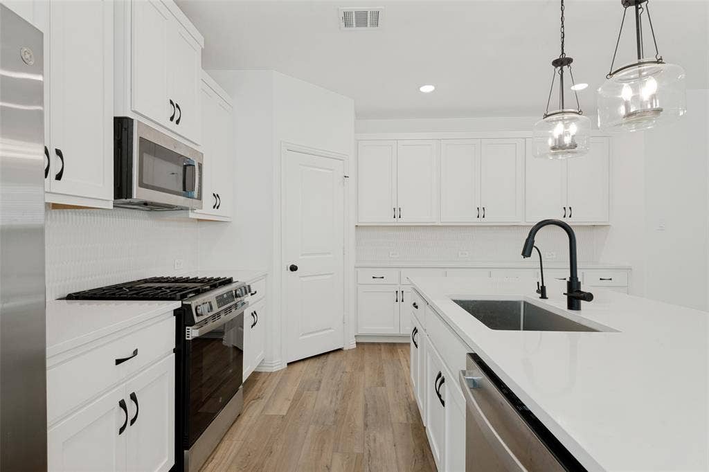 2504 Flaxfield Lane, Forney, TX 75126 2504 Flaxfield Lane, Forney, TX 75126