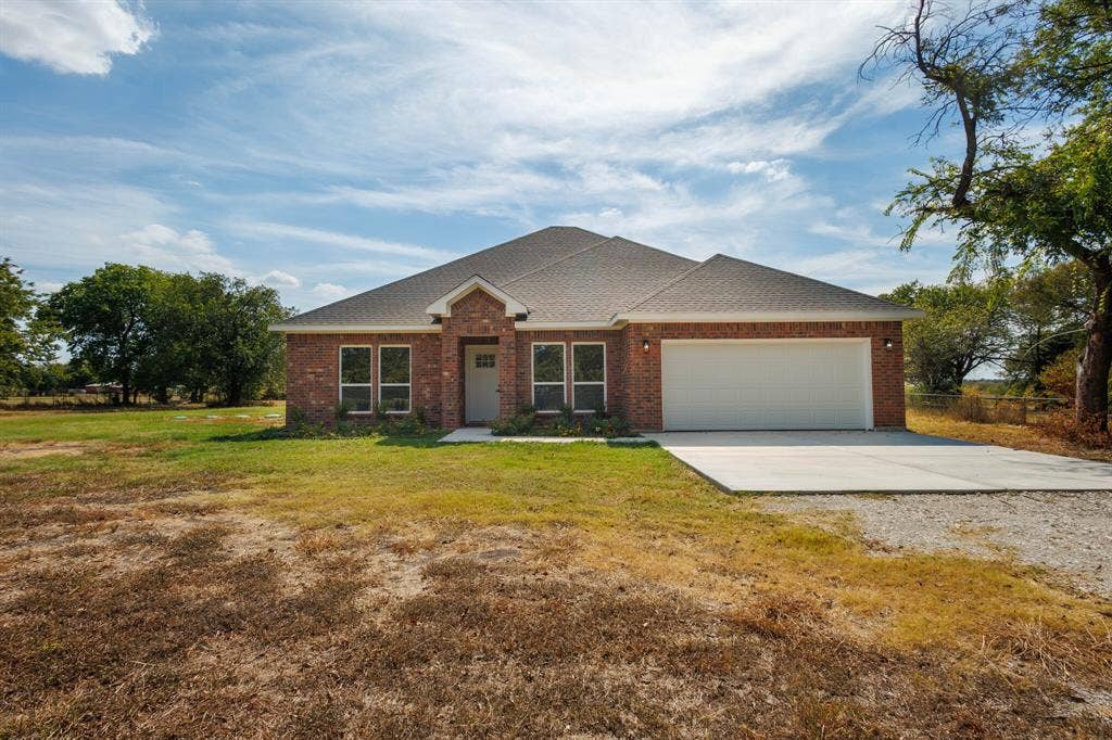 1659 County Road 613, Farmersville, TX 75442 1659 County Road 613, Farmersville, TX 75442