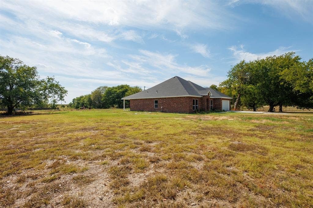 1659 County Road 613, Farmersville, TX 75442 1659 County Road 613, Farmersville, TX 75442