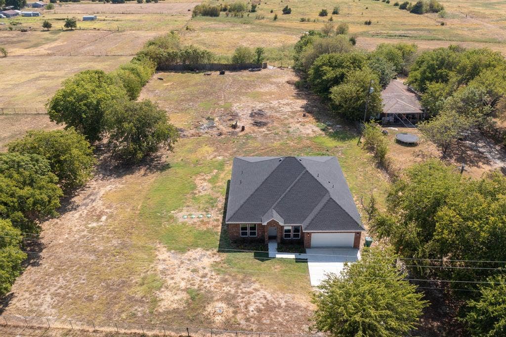 1659 County Road 613, Farmersville, TX 75442 1659 County Road 613, Farmersville, TX 75442