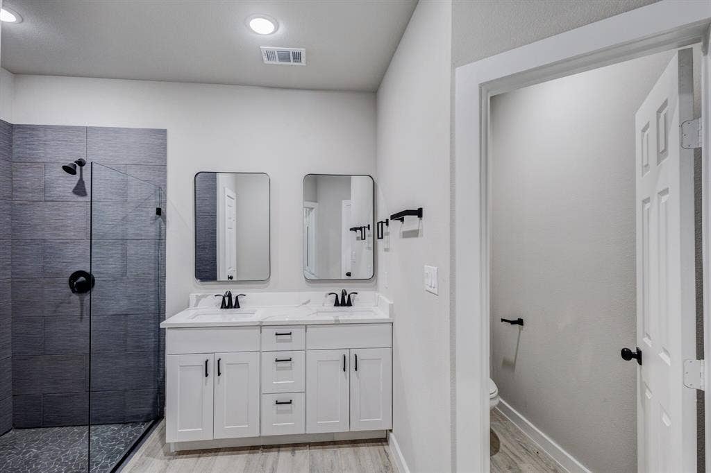 1659 County Road 613, Farmersville, TX 75442 1659 County Road 613, Farmersville, TX 75442