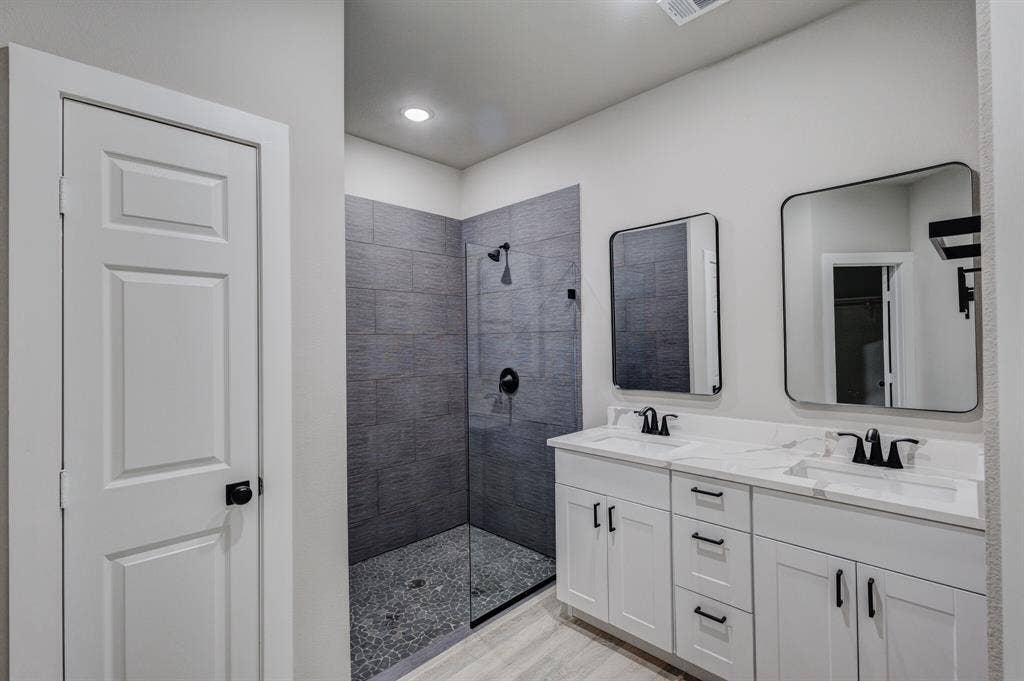 1659 County Road 613, Farmersville, TX 75442 1659 County Road 613, Farmersville, TX 75442