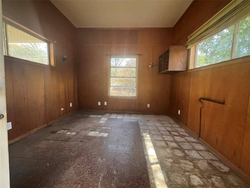 105 Davidson Drive, Terrell, TX 75160 105 Davidson Drive, Terrell, TX 75160