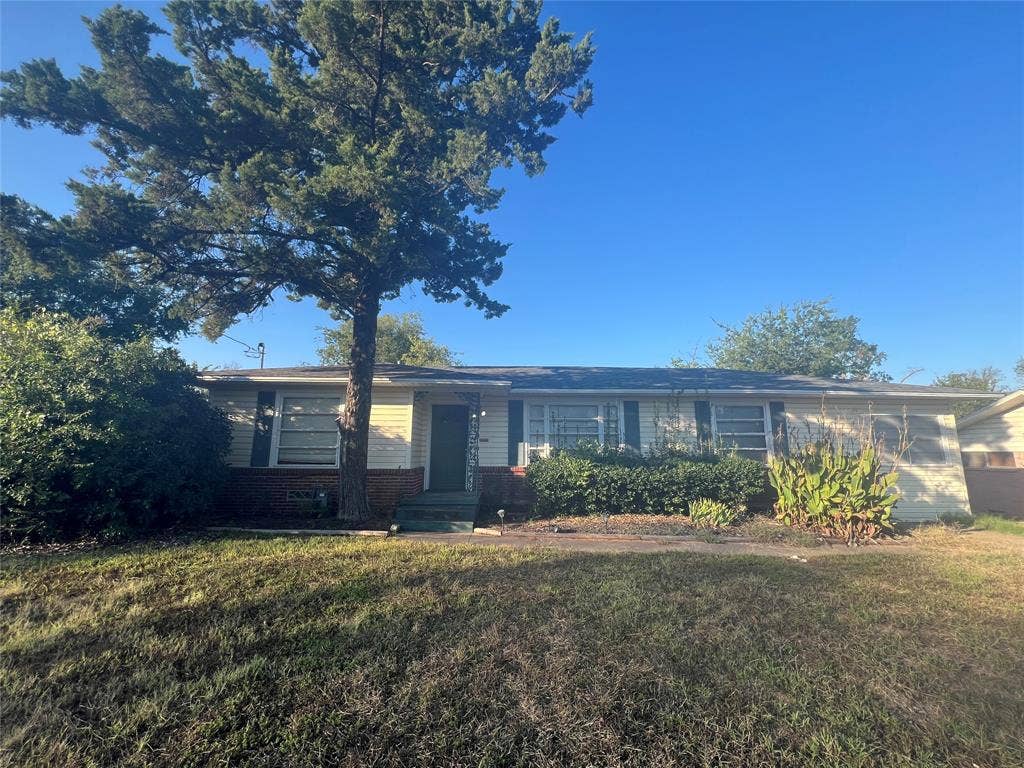 105 Davidson Drive, Terrell, TX 75160 105 Davidson Drive, Terrell, TX 75160