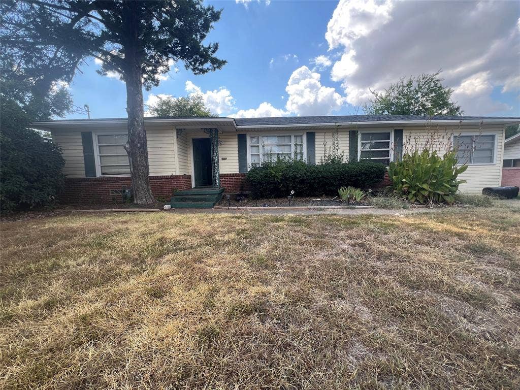 105 Davidson Drive, Terrell, TX 75160 105 Davidson Drive, Terrell, TX 75160
