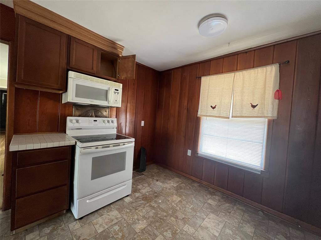 105 Davidson Drive, Terrell, TX 75160 105 Davidson Drive, Terrell, TX 75160