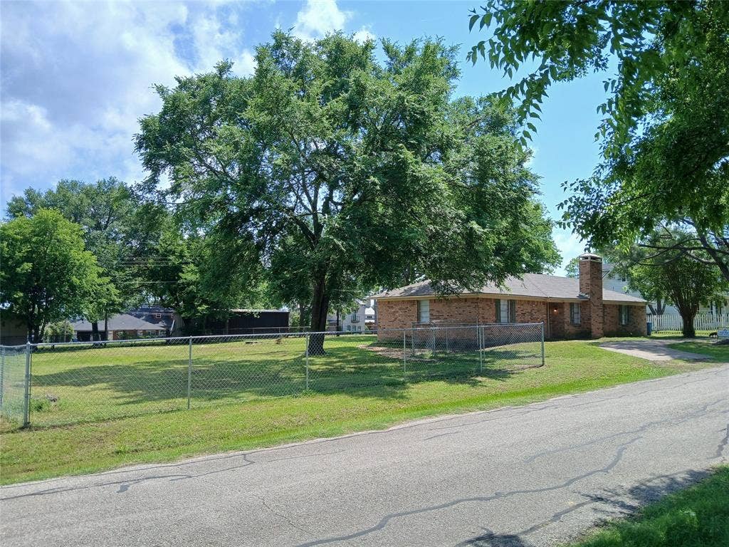 151 COTTONWOOD Trail, Gun Barrel City, TX 75156 151 COTTONWOOD Trail, Gun Barrel City, TX 75156