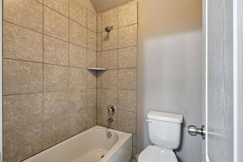 1208 Caney Creek Lane, McKinney, TX 75071 1208 Caney Creek Lane, McKinney, TX 75071