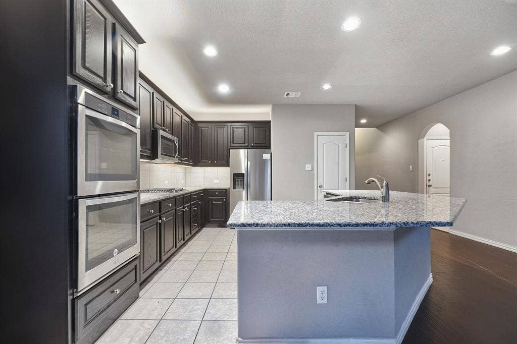 1208 Caney Creek Lane, McKinney, TX 75071 1208 Caney Creek Lane, McKinney, TX 75071