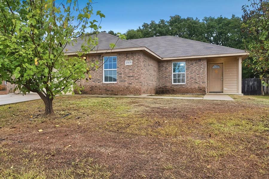 Property photo for 15639 Danson Drive, Dallas, TX