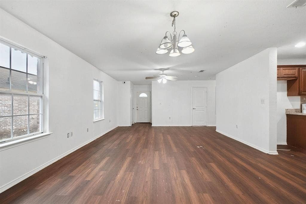 15639 Danson Drive, Dallas, TX 75253 15639 Danson Drive, Dallas, TX 75253