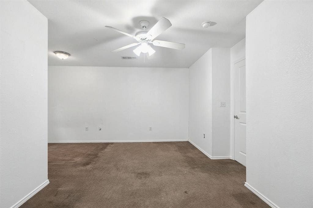 15639 Danson Drive, Dallas, TX 75253 15639 Danson Drive, Dallas, TX 75253