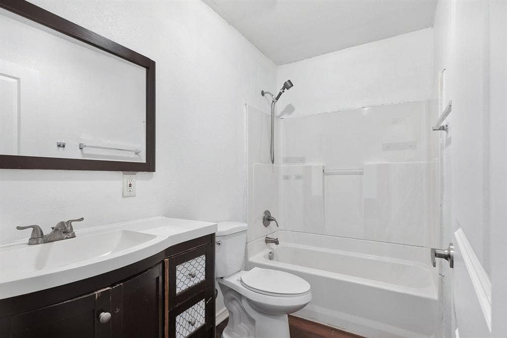 15639 Danson Drive, Dallas, TX 75253 15639 Danson Drive, Dallas, TX 75253