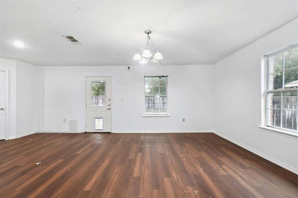 15639 Danson Drive, Dallas, TX 75253 15639 Danson Drive, Dallas, TX 75253