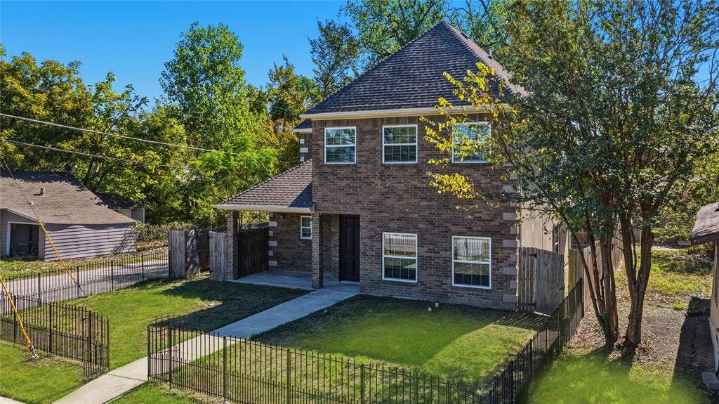 301 Mineral Wells, Terrell, TX 75160 301 Mineral Wells, Terrell, TX 75160