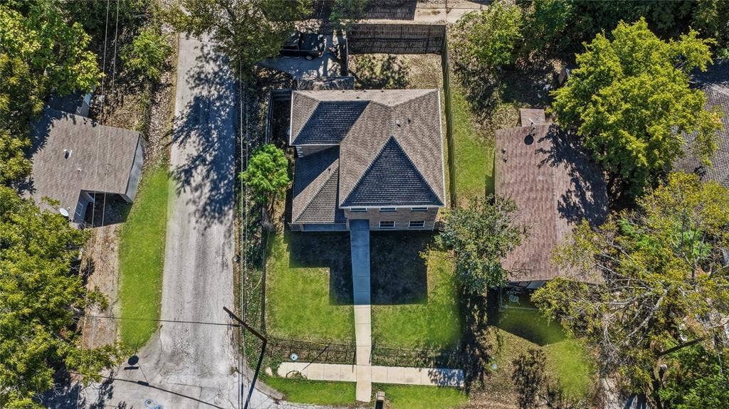 301 Mineral Wells, Terrell, TX 75160 301 Mineral Wells, Terrell, TX 75160