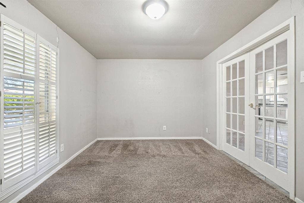 5321 Saddleback Road, Garland, TX 75043
