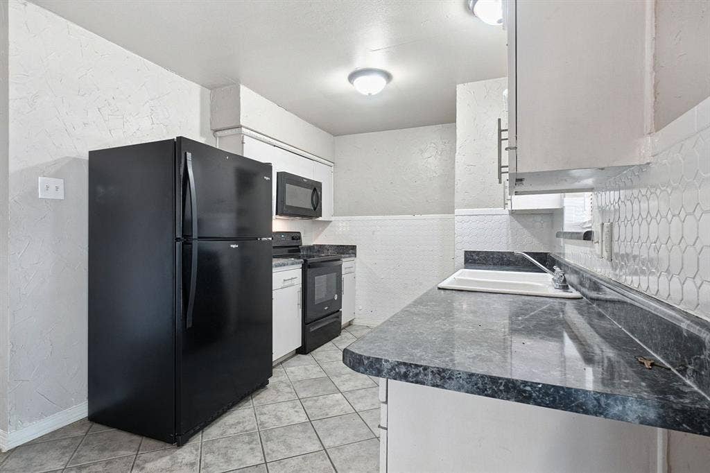 5321 Saddleback Road, Garland, TX 75043