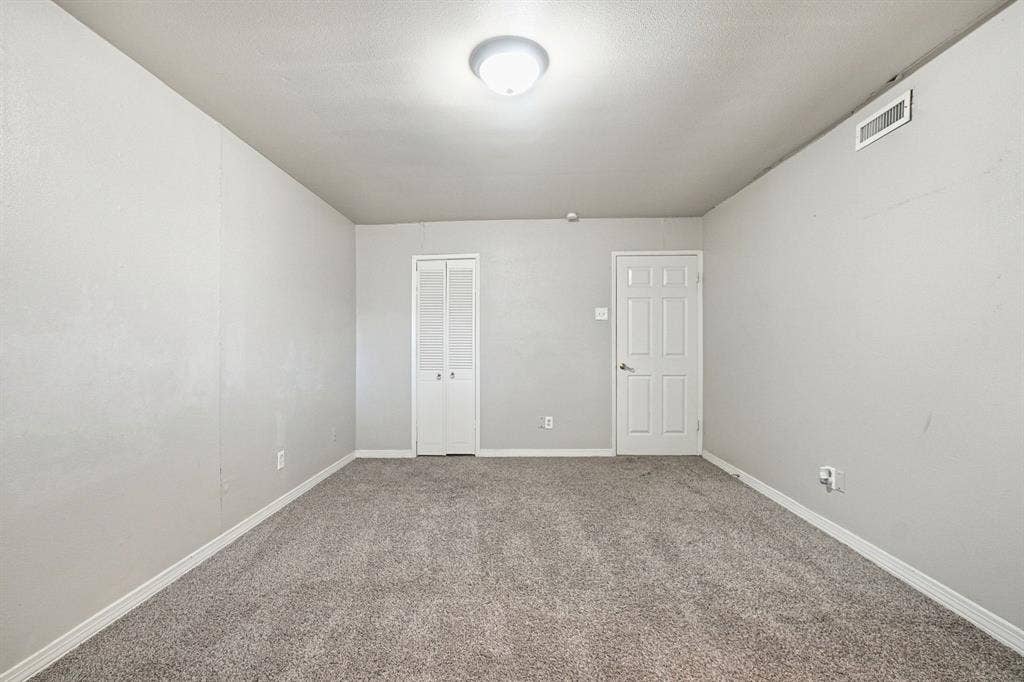 5321 Saddleback Road, Garland, TX 75043