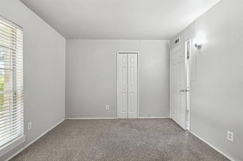 5321 Saddleback Road, Garland, TX 75043