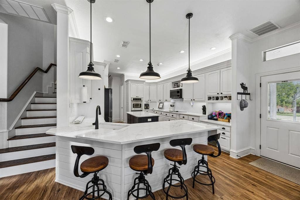465 Equestrian Drive, Rockwall, TX 75032 465 Equestrian Drive, Rockwall, TX 75032