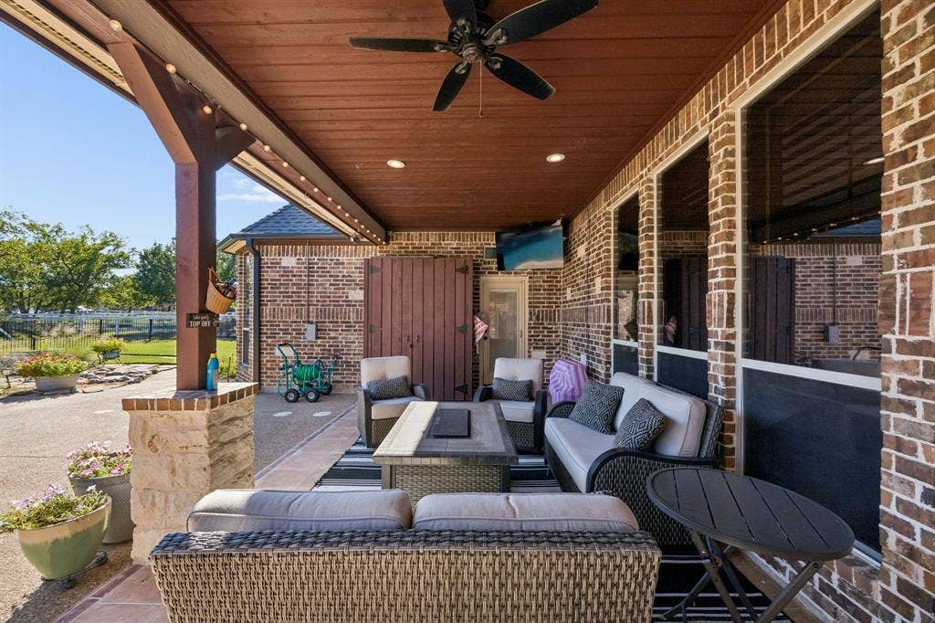 465 Equestrian Drive, Rockwall, TX 75032 465 Equestrian Drive, Rockwall, TX 75032