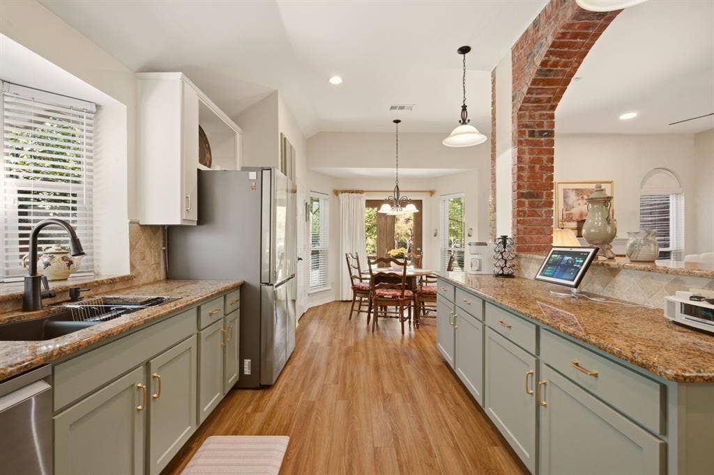 2638 Valley Creek Trail, McKinney, TX 75072