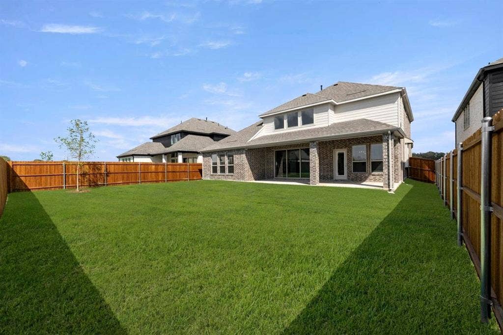 2405 Parkway Avenue, Melissa, TX 75454