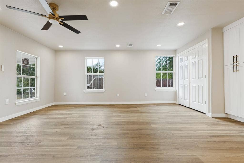 1239 Lonsdale Avenue, Dallas, TX 75217 1239 Lonsdale Avenue, Dallas, TX 75217