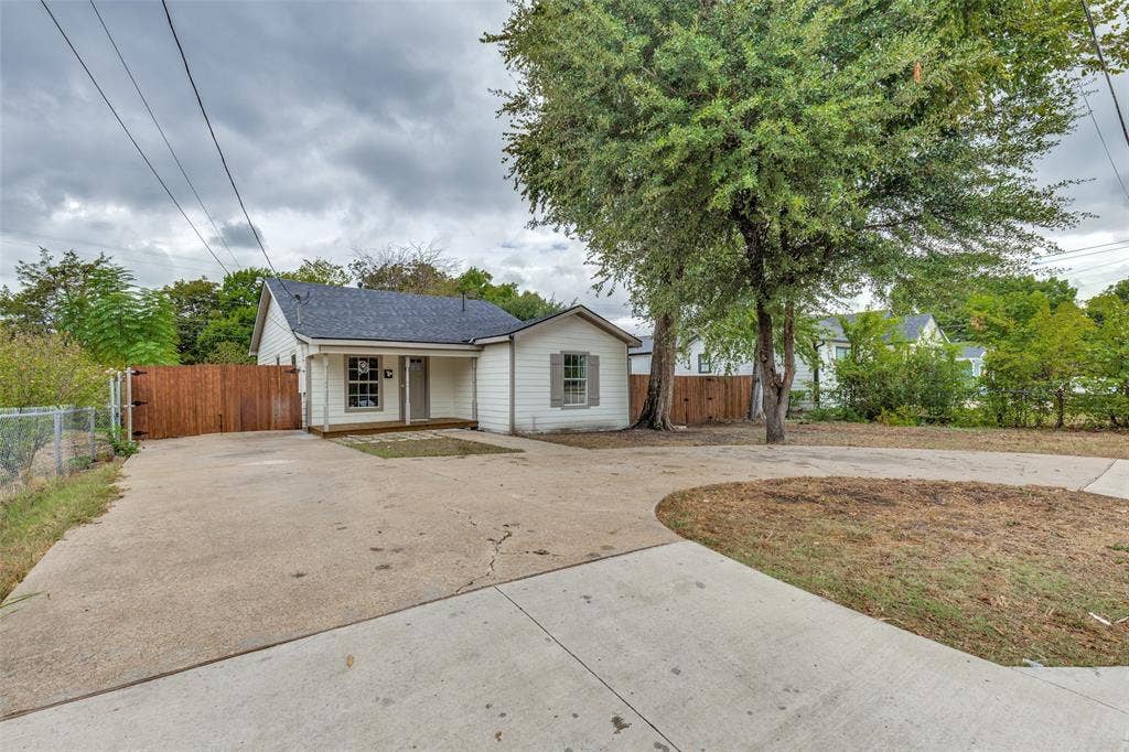 1239 Lonsdale Avenue, Dallas, TX 75217 1239 Lonsdale Avenue, Dallas, TX 75217