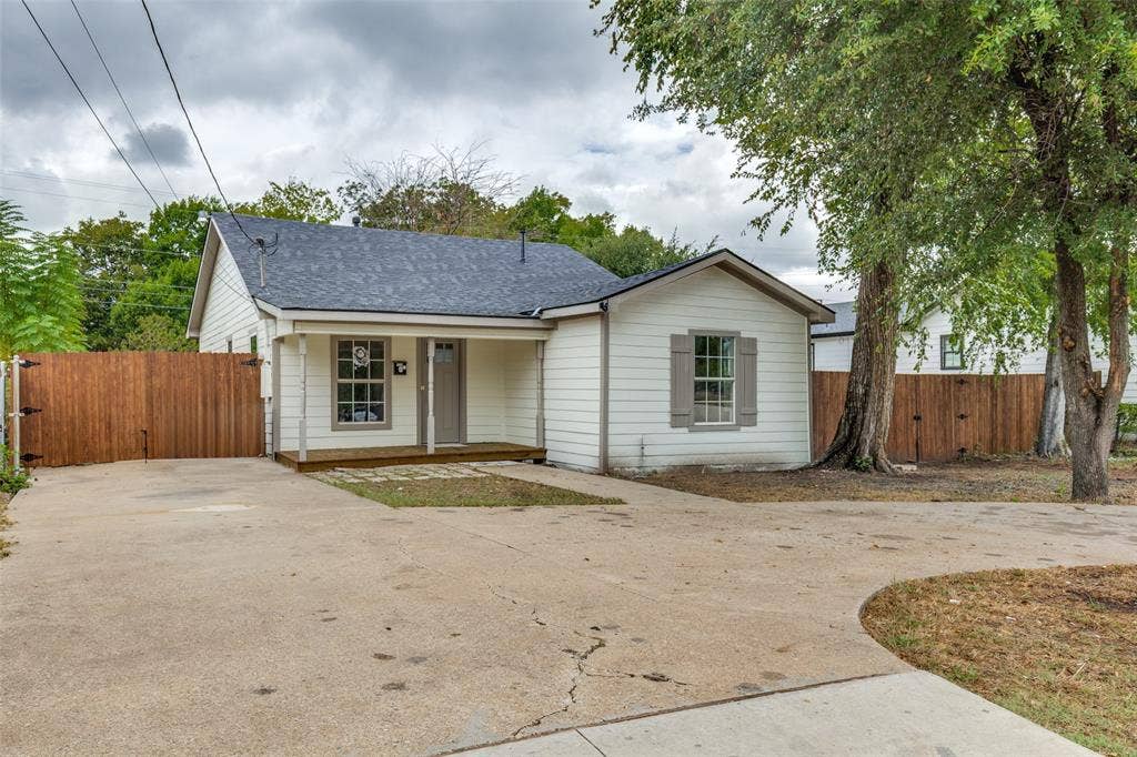 1239 Lonsdale Avenue, Dallas, TX 75217 1239 Lonsdale Avenue, Dallas, TX 75217