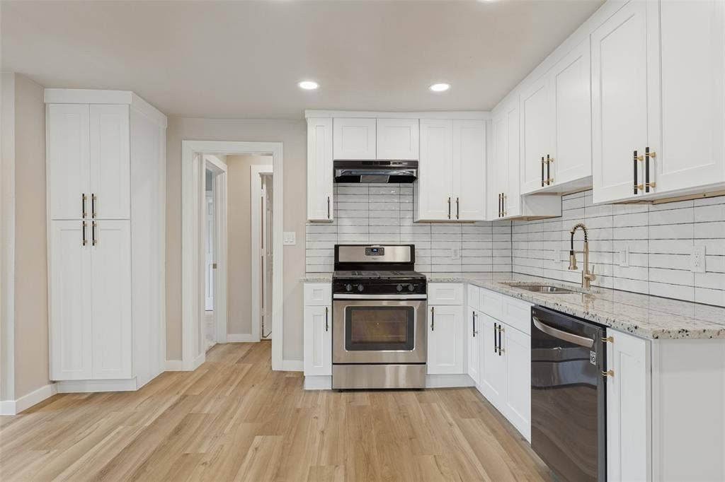 1239 Lonsdale Avenue, Dallas, TX 75217 1239 Lonsdale Avenue, Dallas, TX 75217