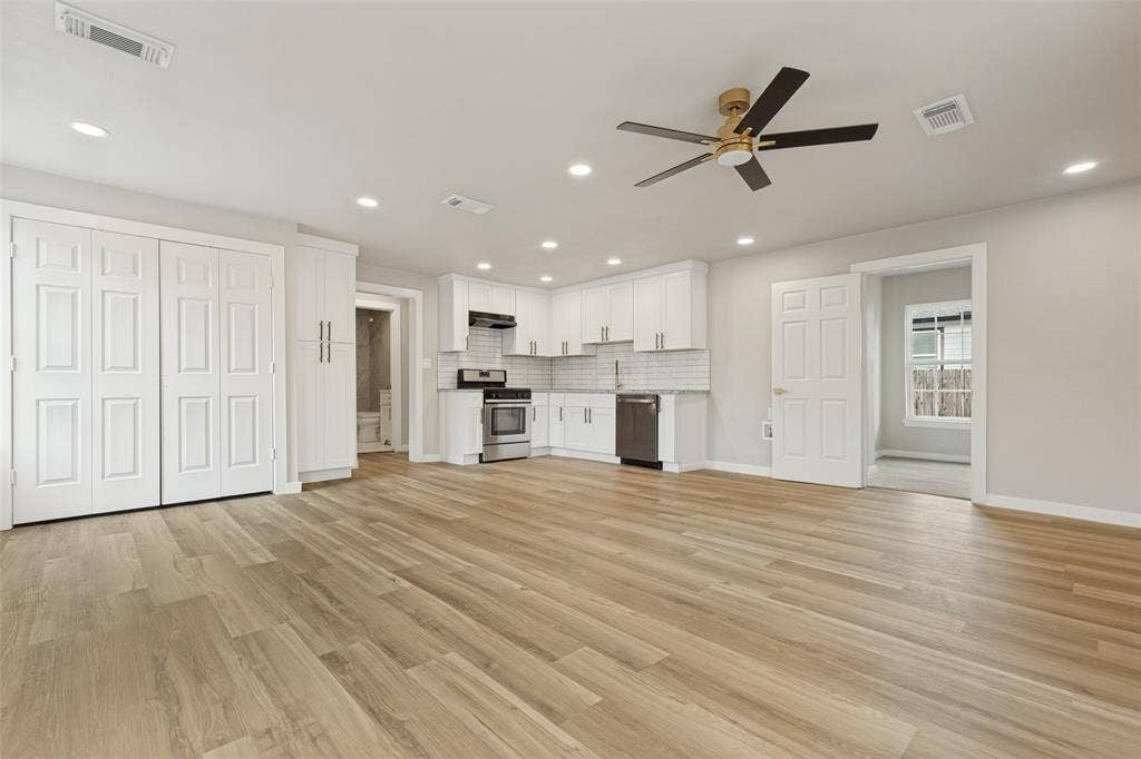 1239 Lonsdale Avenue, Dallas, TX 75217 1239 Lonsdale Avenue, Dallas, TX 75217